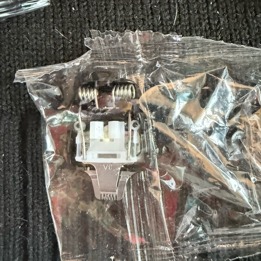 Set of Hair Clippers and Guards - Picture 2 of 7